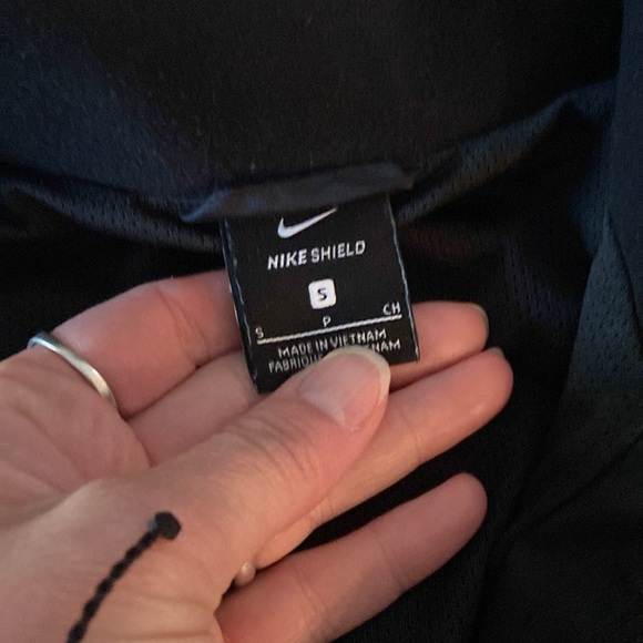 Nike Kids Windbreaker/Sheild - Picture 3 of 14